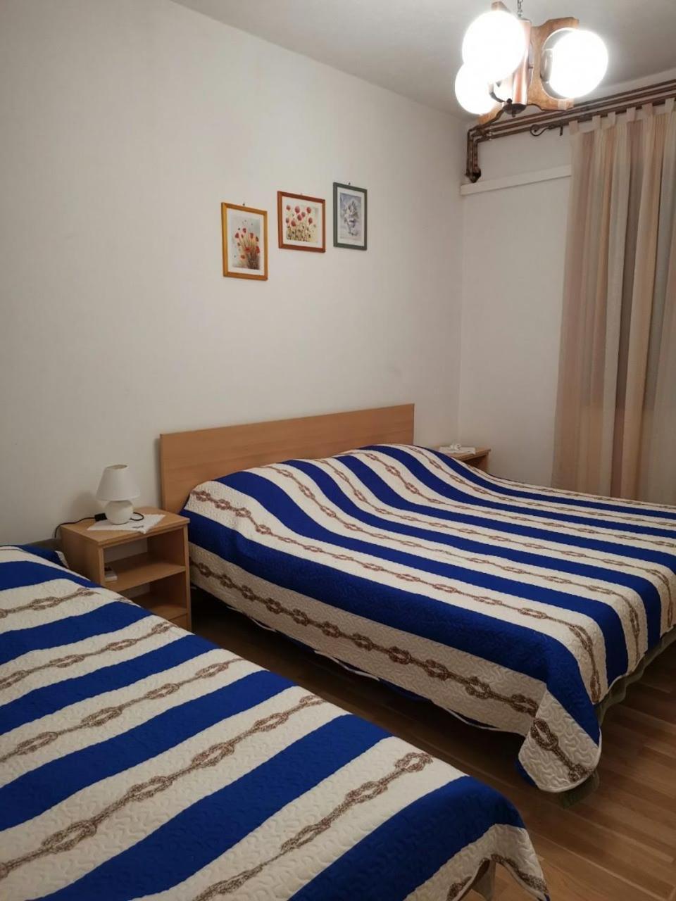 Apartmani Spomenka Seline Exteriör bild